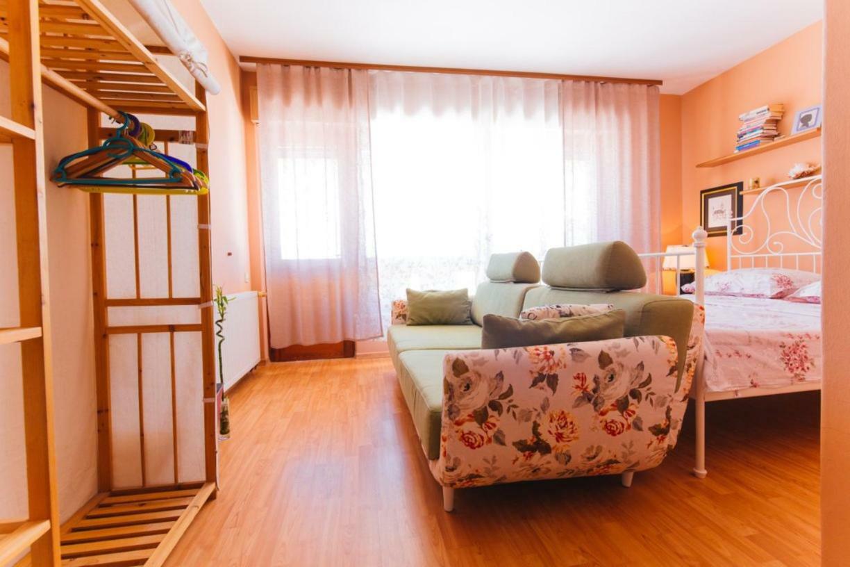 Loreanto Duće Exteriör bild