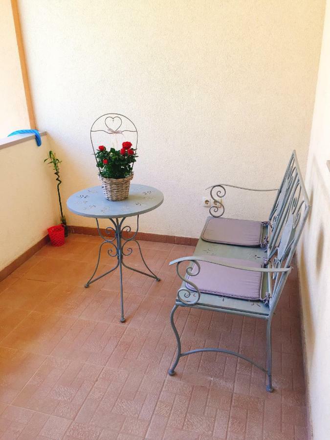 Loreanto Duće Exteriör bild