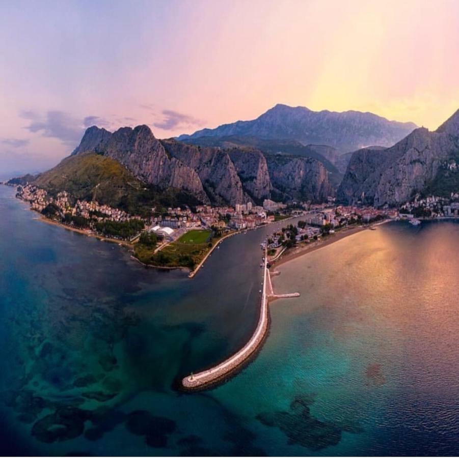 Loreanto Duće Exteriör bild